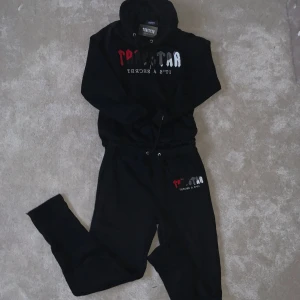 Trapstar hoodie black - Trapstar storlek S hoodie