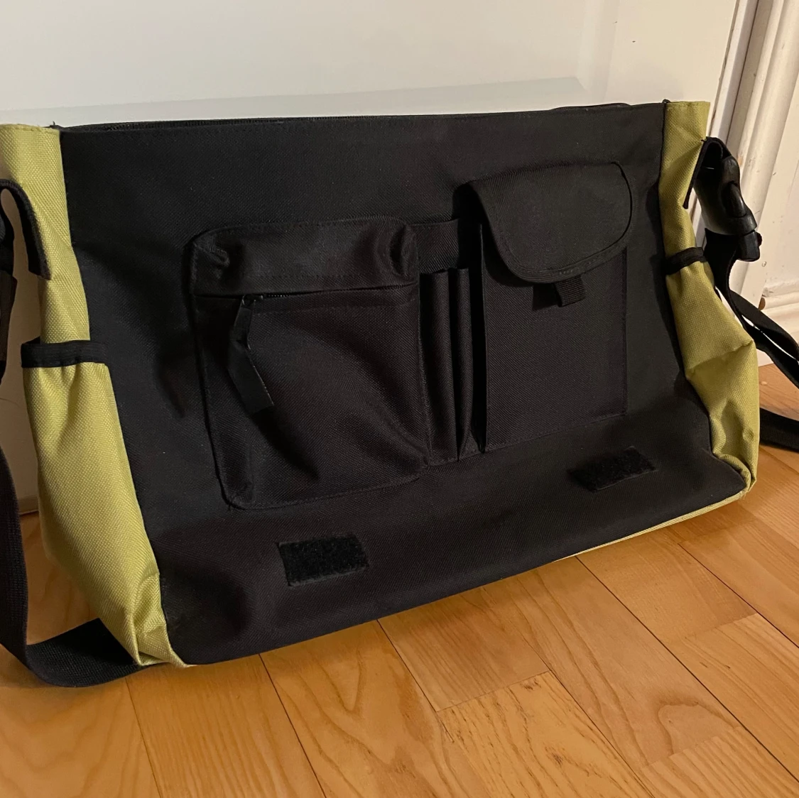 Maloperro axelremsväska  - 90