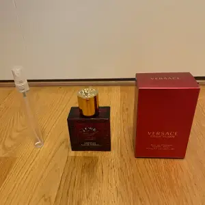 10 ml sample av Versace eros flame 