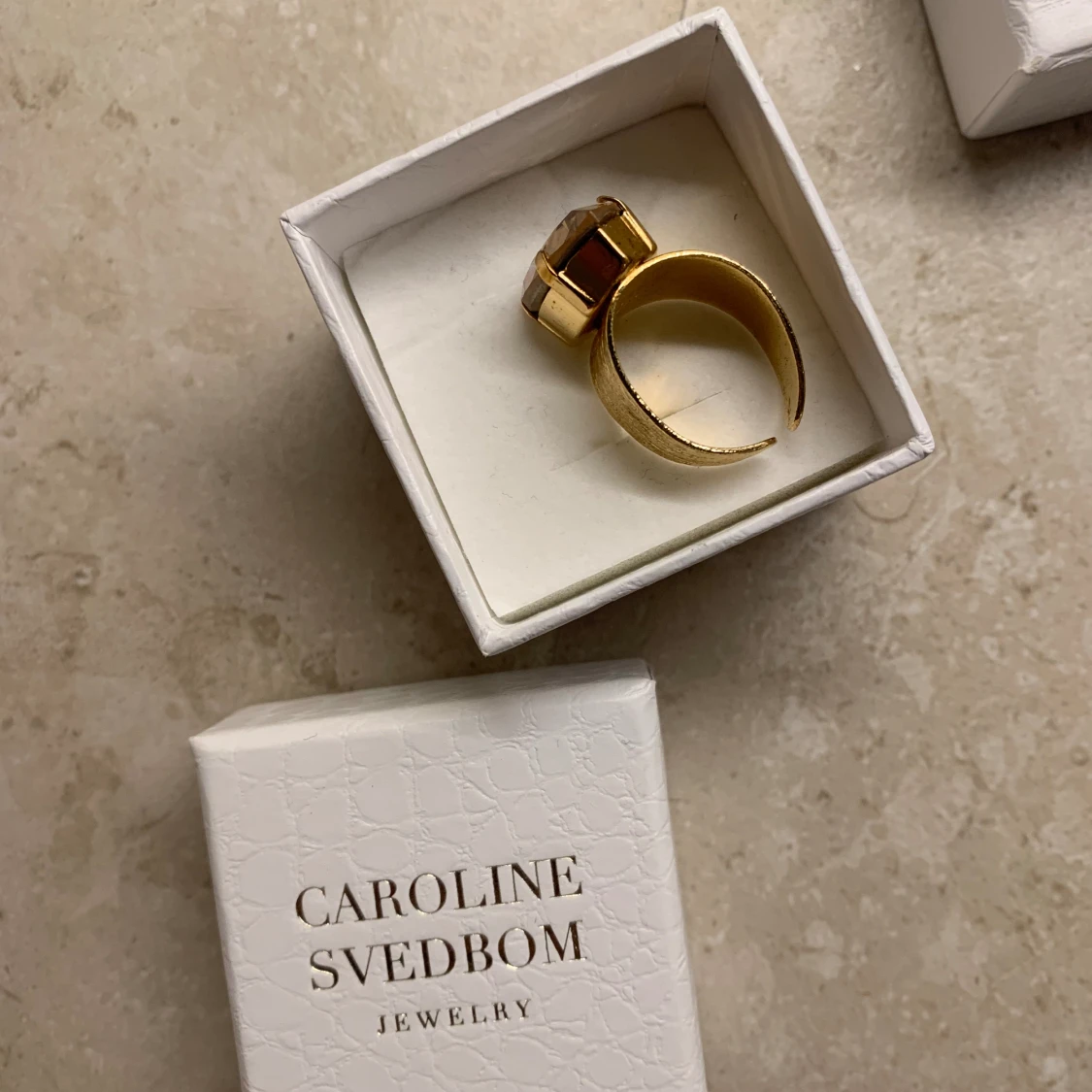 Caroline Svedbom ring - 91