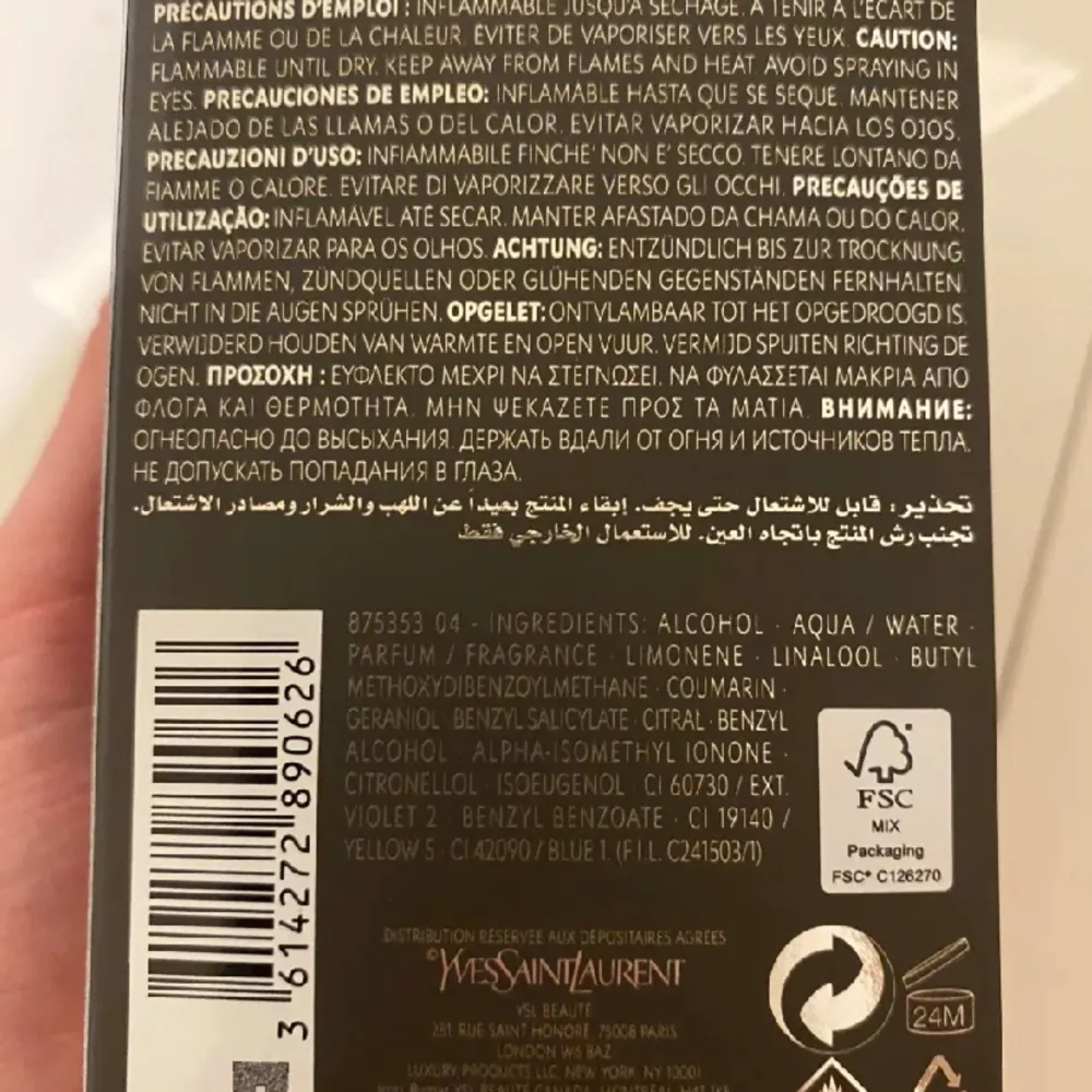 Säljer nu min ysl lhomme la parfum. Endast test sprayad, skulle köpa Bleu electrique men kollade inte tillräckligt noga när jag beställde. Fin doft men inte vad jag ville köpa. 100ml flaska endast test sprayad. Nypris 1300, mitt pris 949kr. Parfym.