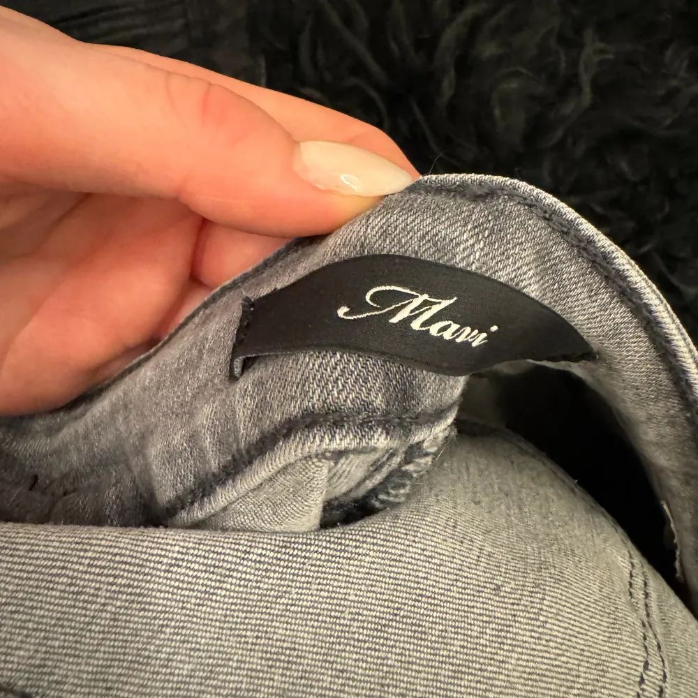 Så snygga lågmidjade bootcut jeans köpta på zalando och är ifrån märket Mavi 💞 använda Max 2 gånger och är som nya köpte för 700 kr. Jeans & Byxor.