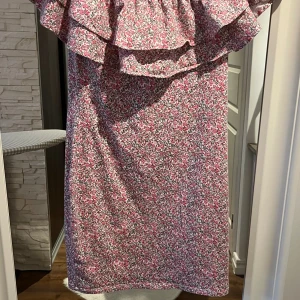 Klänning  - Mini klänning från H&M , storlek S i bra skick 👍