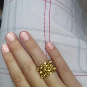 Edblad ring - Edblad ring Strorlek 16.80 använd några fåtal gånger köparen står för frakten