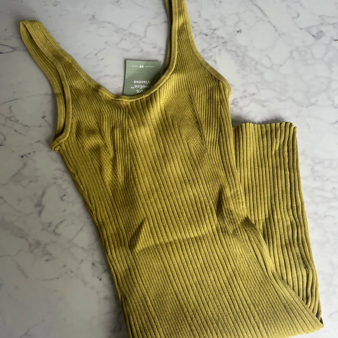 Stickad klänning - 1