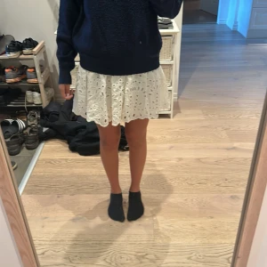Kjol - Säljer den gulliga sommarkjol då den it kmr till nån användning❤️