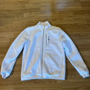 Sail racing full zip - Sparsamt använd utan några defekter i storlek xs 