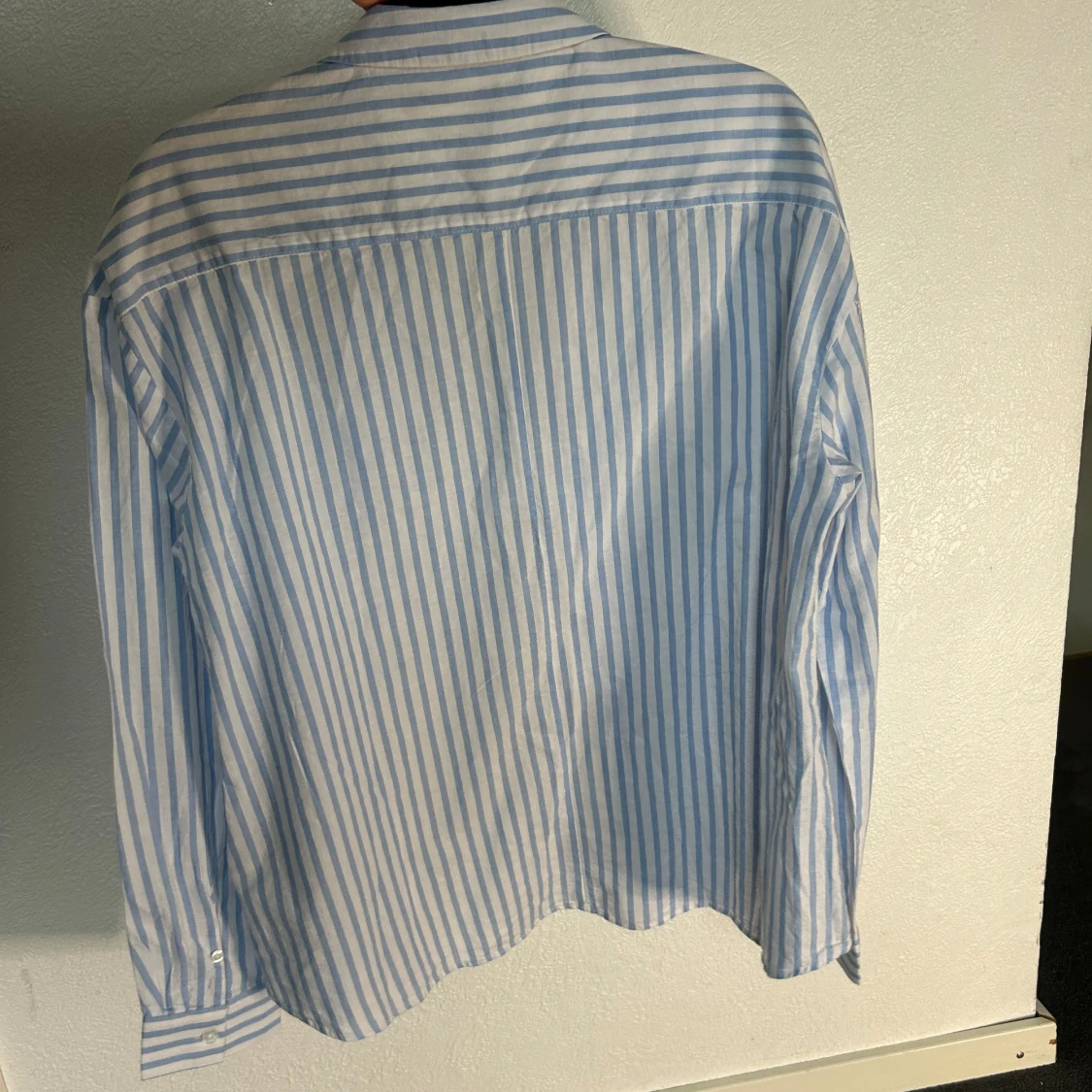 Blå- och vitrandig skjorta från 157 - 90