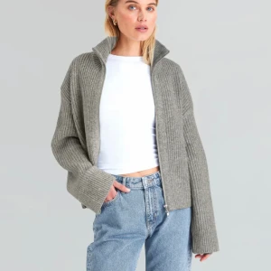 Bikbok kofta - Fin grå kofta