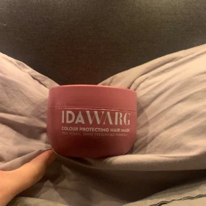 Ida warg  - Ida warg hår inpackning, helt oanvänd. Kallt för 219kr på kicks säljer för 100kr❣️