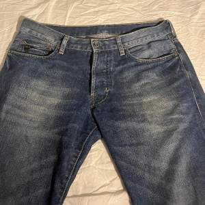 Supersnygga lårmidjade bootcut jeans! Köpta för 200kr men är för små
