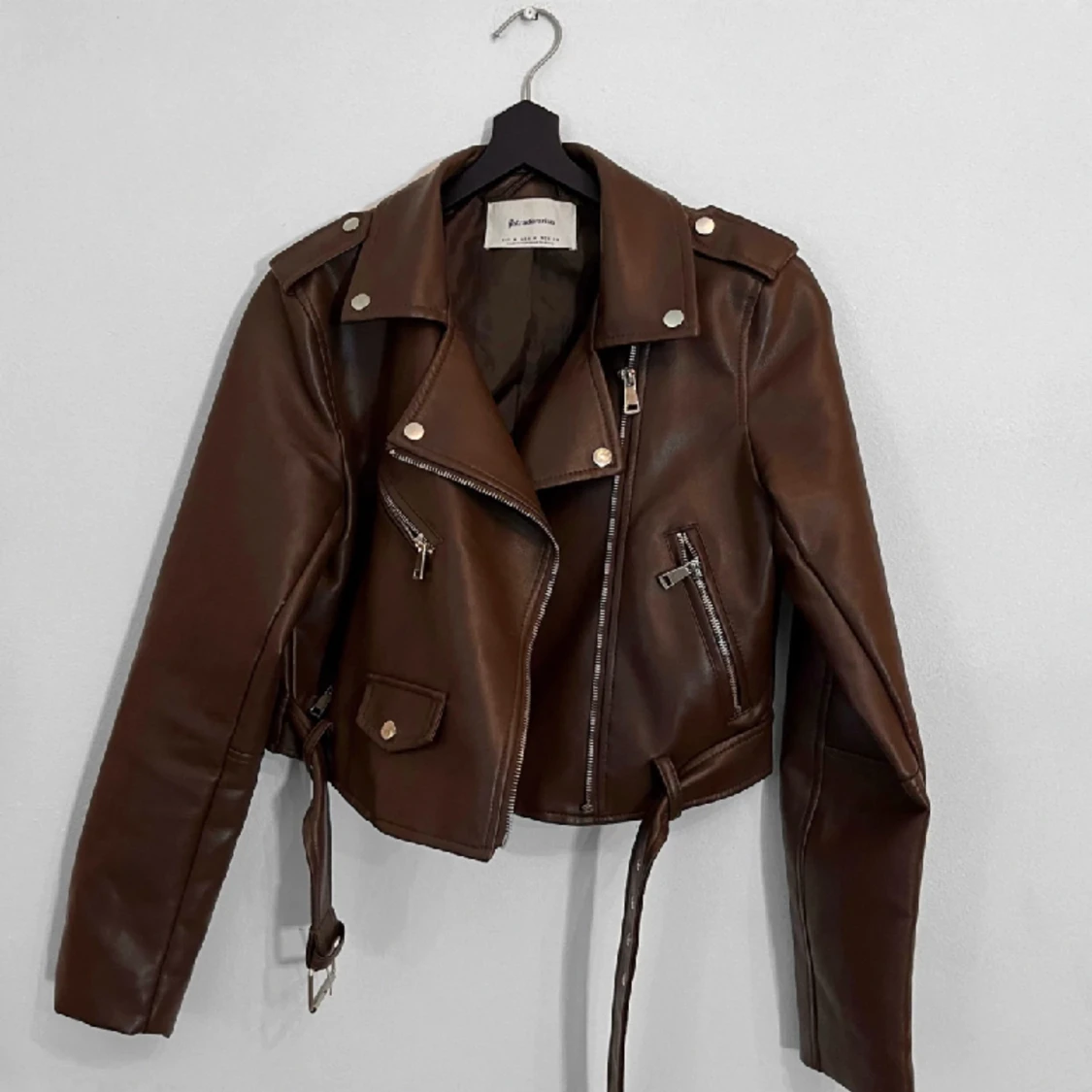 Brun skinnjacka - 90