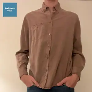 Filippa K Skjorta/Overshirt • Väldigt bra skick, passar perfekt att använda som en skjorta eller Overshirt. Storlek L