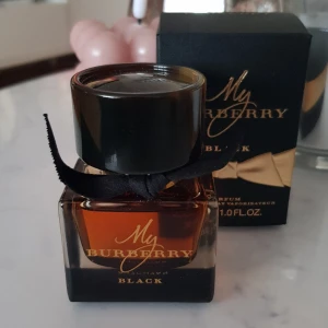 Burberry - My Burberry Black, EdP 30ml - Burberry - My Burberry Black, EdP 30ml. Använd endast en gång som ny  