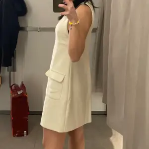 Zara klänning i storlek XS