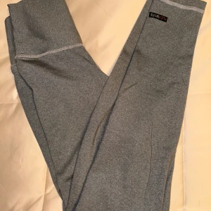 Alea Wear high waist strl S. - Alea Wear high waist träningstights strl S.