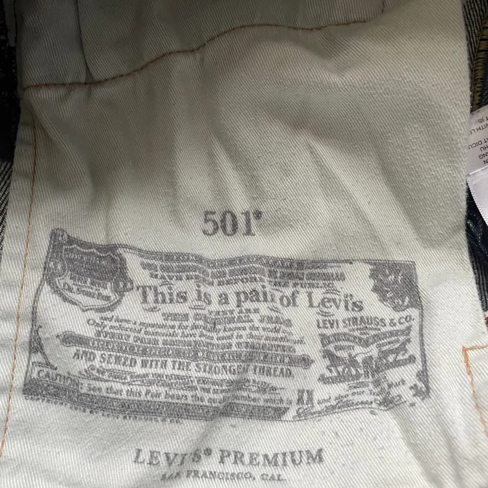 Säljer Levis 501 jeans i storlek 30/32. Jeans & Byxor.