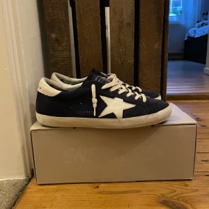 Golden goose skor - Golden goose skor storlek 40-41 kond 10/10 allt og medföljer