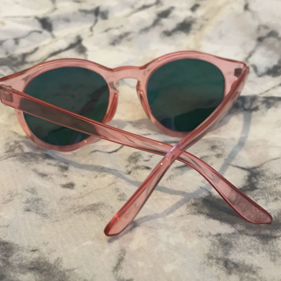 Rosa solglasögon  - 90