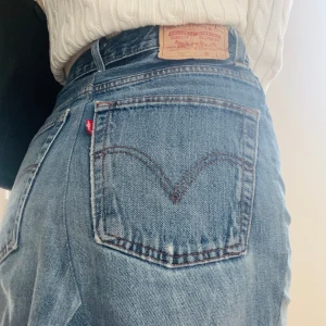 Levi’s Jeanskjol - Säljer denna fina Levi’s kjol som inte längre passar mig❤️