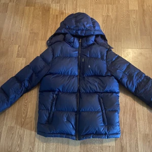 Ralph lauren jacka - Säljer pga den är för liten 