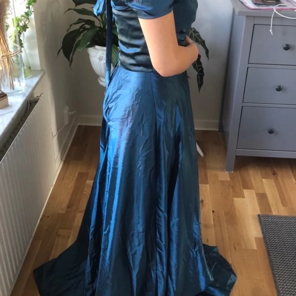 Balklänning petrolblå storlek 38 - 90