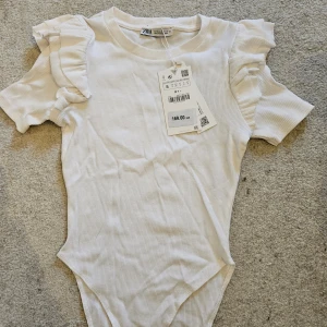 Body Zara - Oanvänd body fr Zara stl S vit