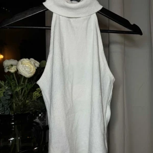 Ärmlös polo topp - Jättefin ärmlös polo topp. 