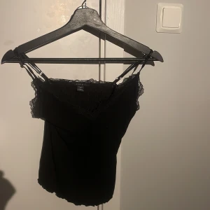 Linne❤️ - Såå fint svart linne❤️