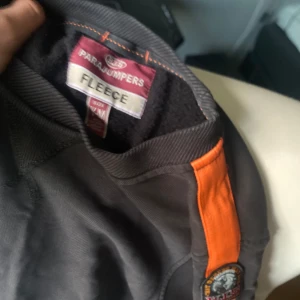 Pjs tröja - Fet ströks storlek xxs pris kan diskuteras skriv vid fråga 