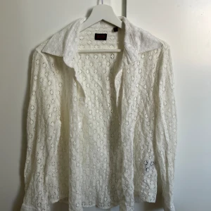 Somrig skjorta  - Nyskick 