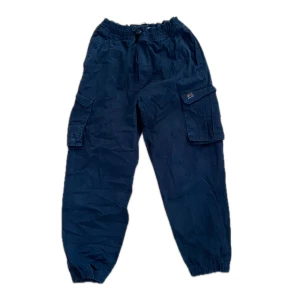 Cargo Pants - Cargobyxor i fint skick. Storlek 164, sitter som en XS (herr)