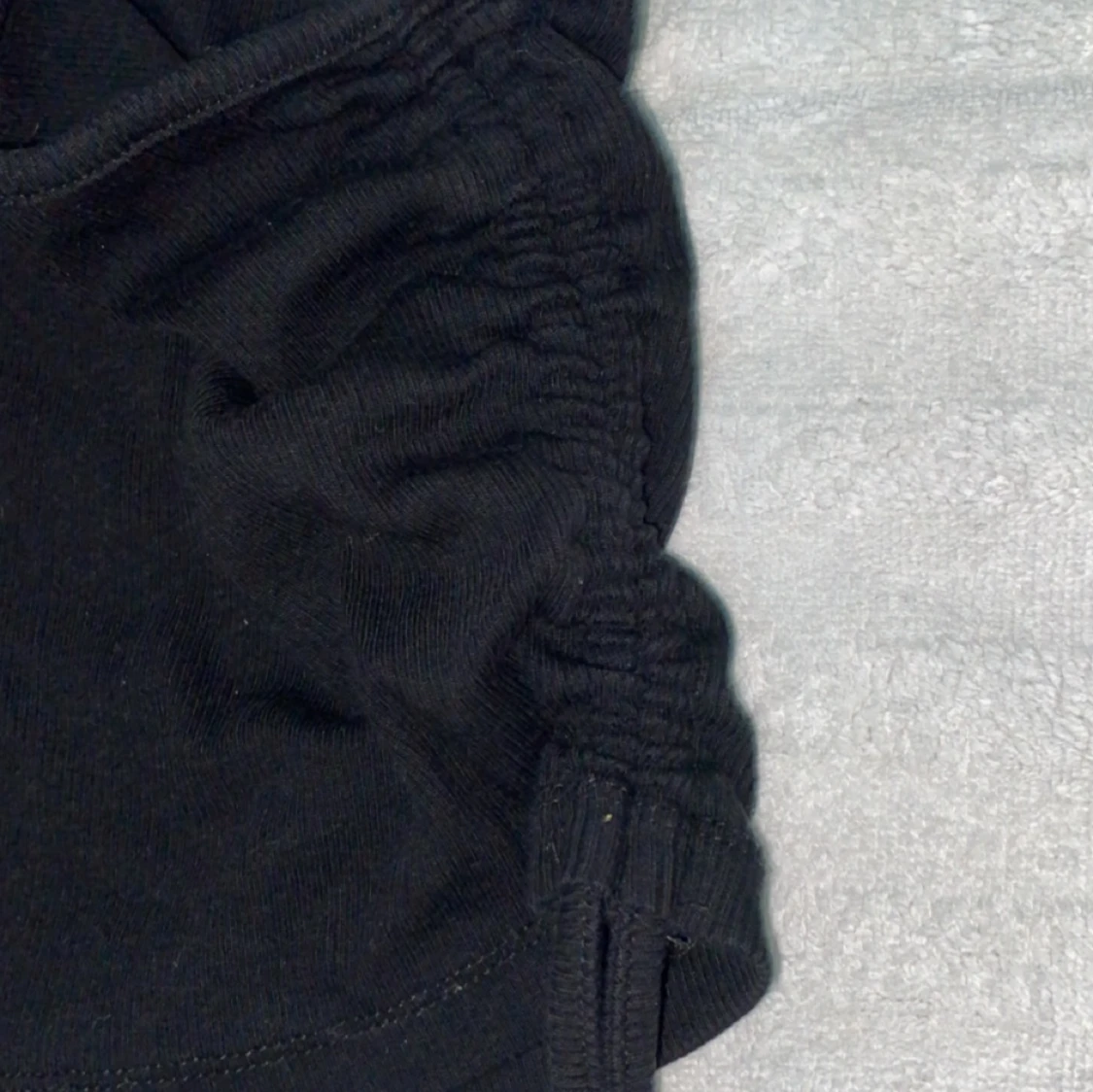 Svar enarmad topp🖤 - 90