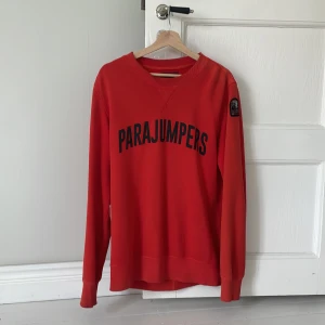 Parajumper sweatshirt - Skick 10/10 knappt använd Storlek L 