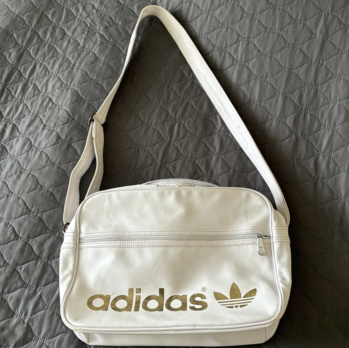 Handväska adidas