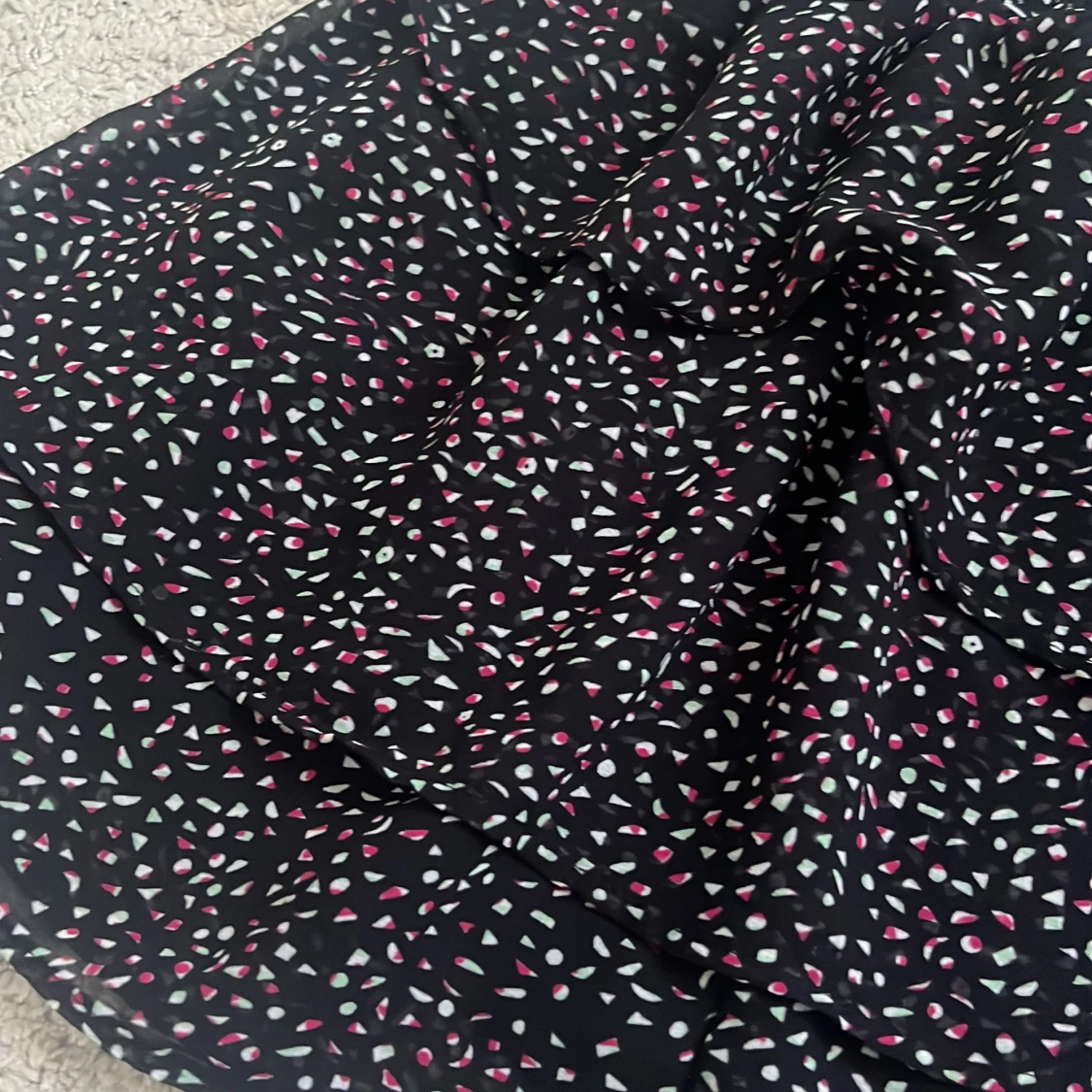 Volang kjol med fina mönster  - 91