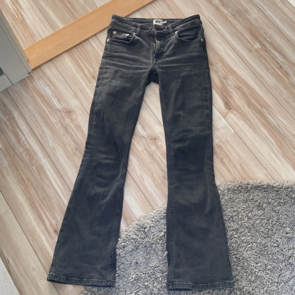 Low weight bootcut jeans från lager 157. Köpta föra sommaren!. Jeans & Byxor.