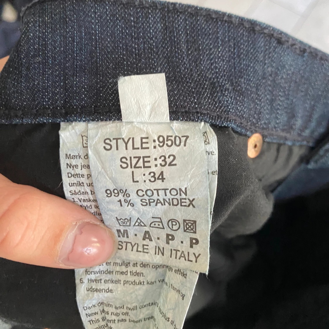 Jeans med coola detaljer💍 - 92