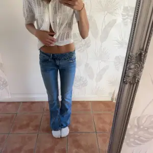 Low waist jeans från Gina, endast använd 1 gång!✨