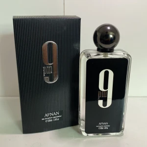 Afnan 9 pm - Jätte bra alternativ till ultra male, aldrig använd 100/100 ml. 