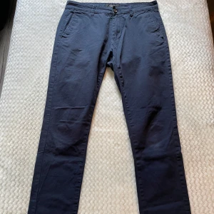 Byxor herr - Passar storlek S, mycket bra skick, priset är förhandlingsbart.