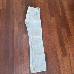 Dondup jeans  - Säljer mina dondup i bra skick 