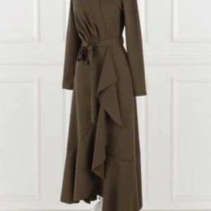 Maxiklänning - Mycket bra skick  Olivgrön maxiklänning