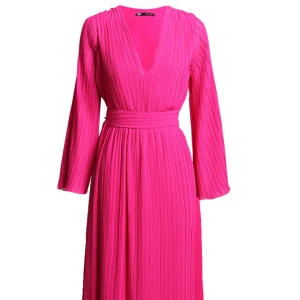 Maxiklänning - Plisserad klänning från Zara i storlek XS Endast använd 1 gång