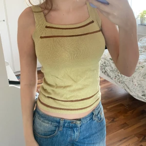 Topp - köpt second hand, storlek XS-S