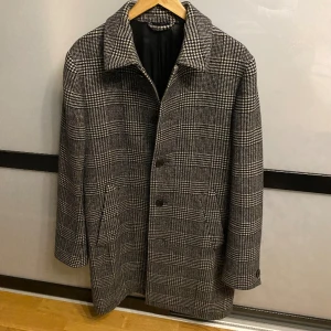 Fin Rock - Snygg rock i väldigt bra skick. Storlek M