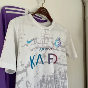 Ronaldo Al nassr tröja - 10/10 oanvänd