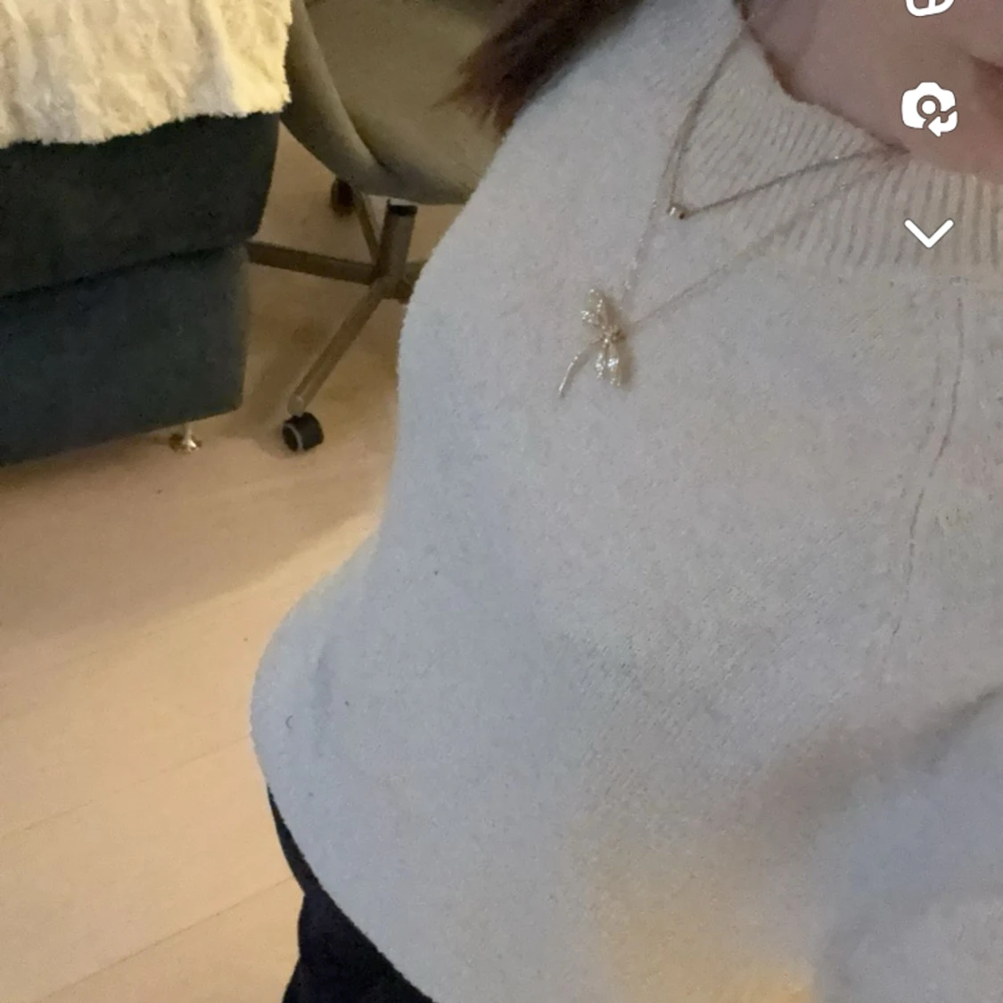 Beige stickad tröja - 90