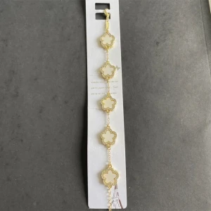 Ny 18 k guldpläterade armband - 18 k guldpläterade armband 21 cm längd .