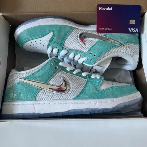 Nike Sb Dunk Low x April  - EU 39. Finns i Lund/Malmö för meetup. Kan även fraktas!. Kvitto finns.